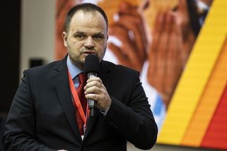 Sjezd ČSSD začal. Zdanil bych bohaté, banky i oligarchy, říká její šéf - Seznam Zprávy
